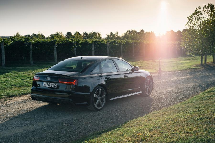  Audi S6 Sedan (4G, C7) 2015 года  (AU) (фото 3 из 7)